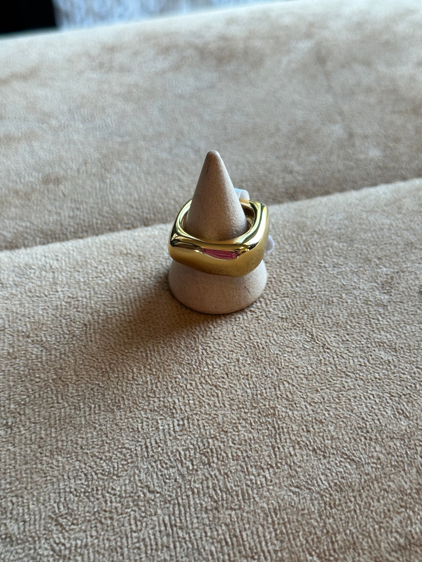 LM Square Ring