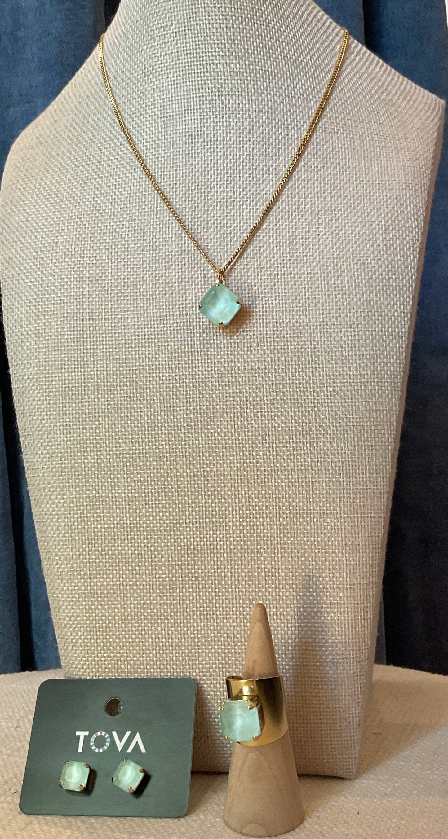 TOVA Nikki Mint