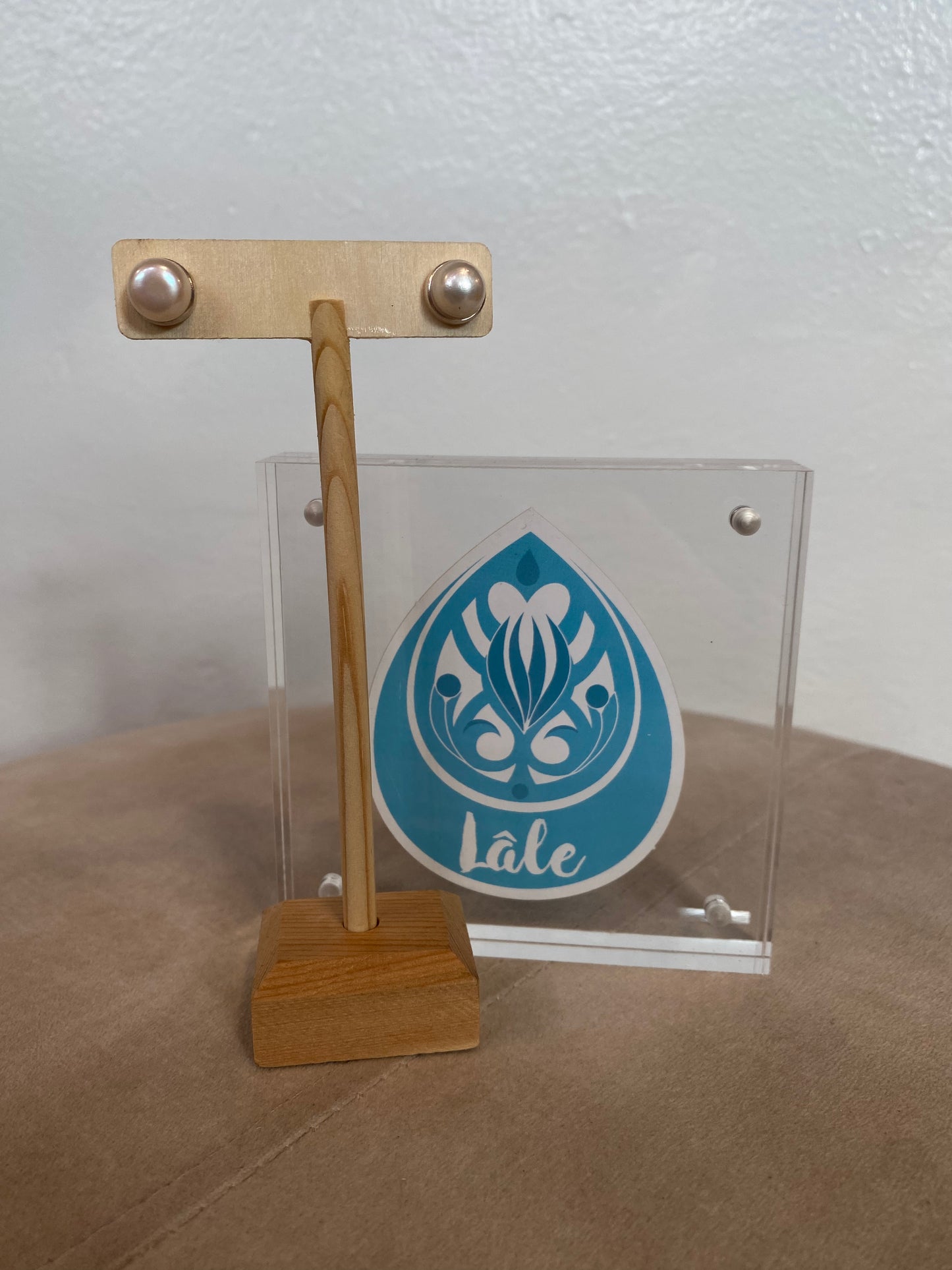 Pearl in Silver Studs