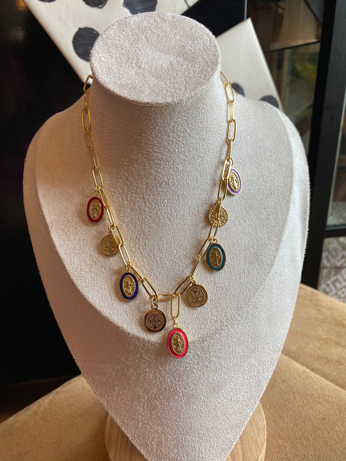 LM Milagros Chain
