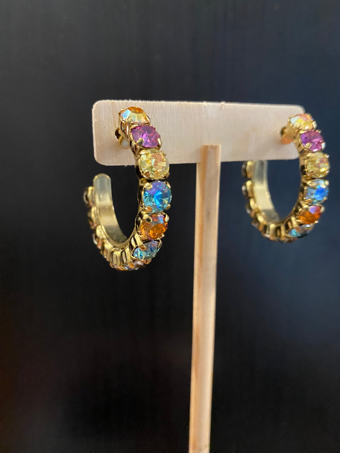 Tova Wonderland Jubilee Hoops
