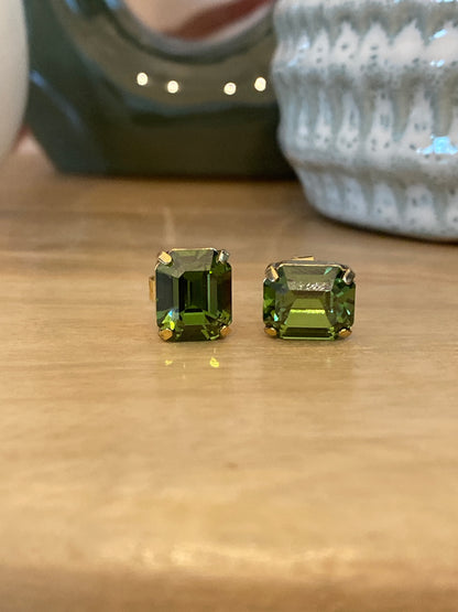 TOVA Corwin Studs