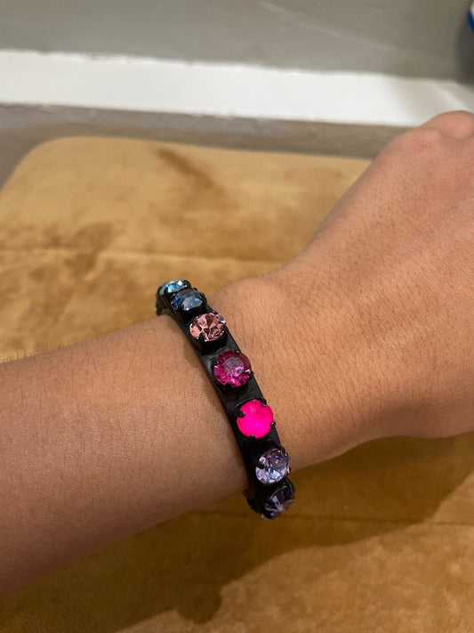 Kiki Cuff Smutt B593