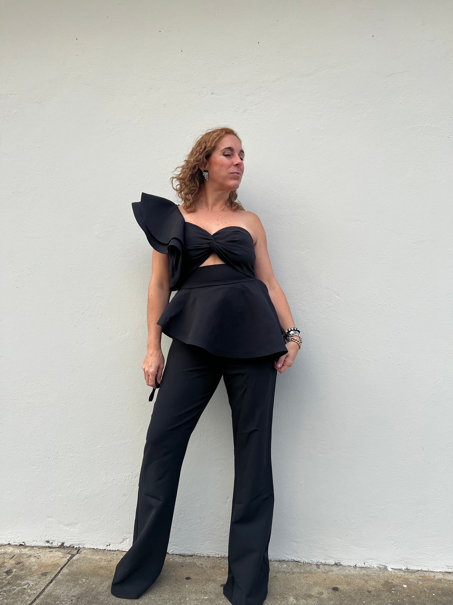 El negro jumpsuit