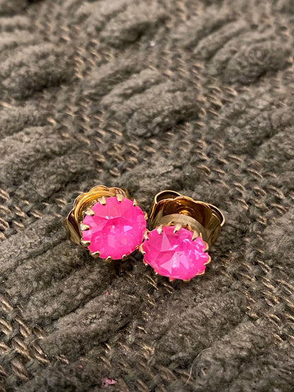 TOVA Chrisley Studs