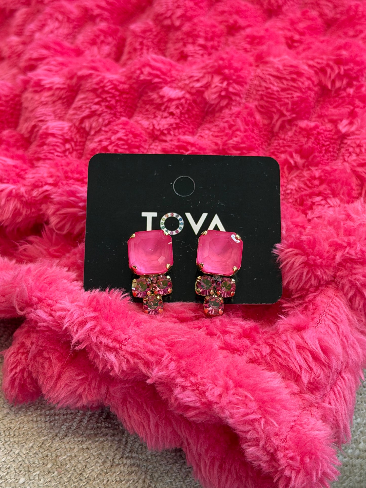 TOVA Lianne Earrings in Ultra Fuchsia