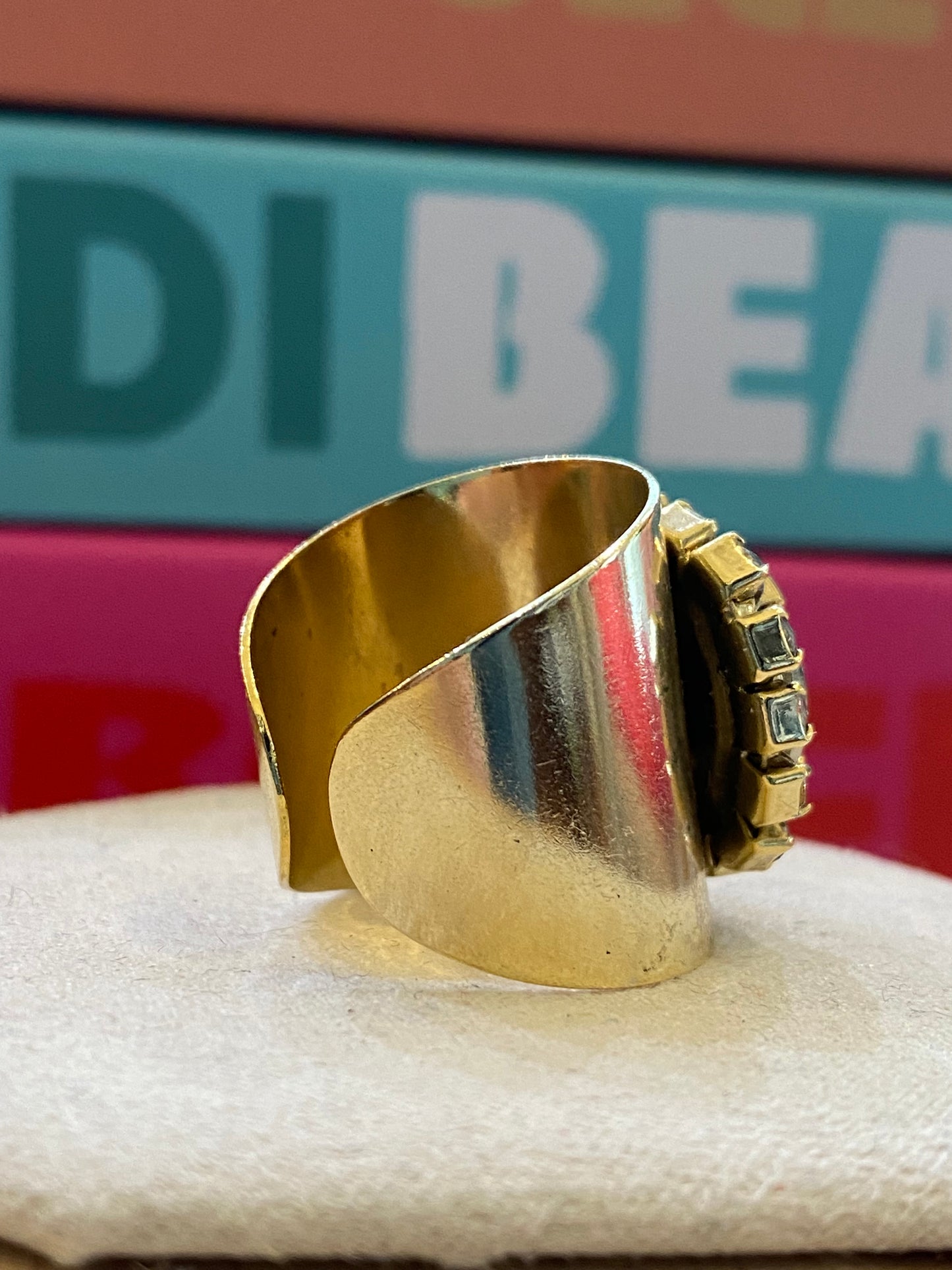 TOVA Nerissa Ring In Yelwyn