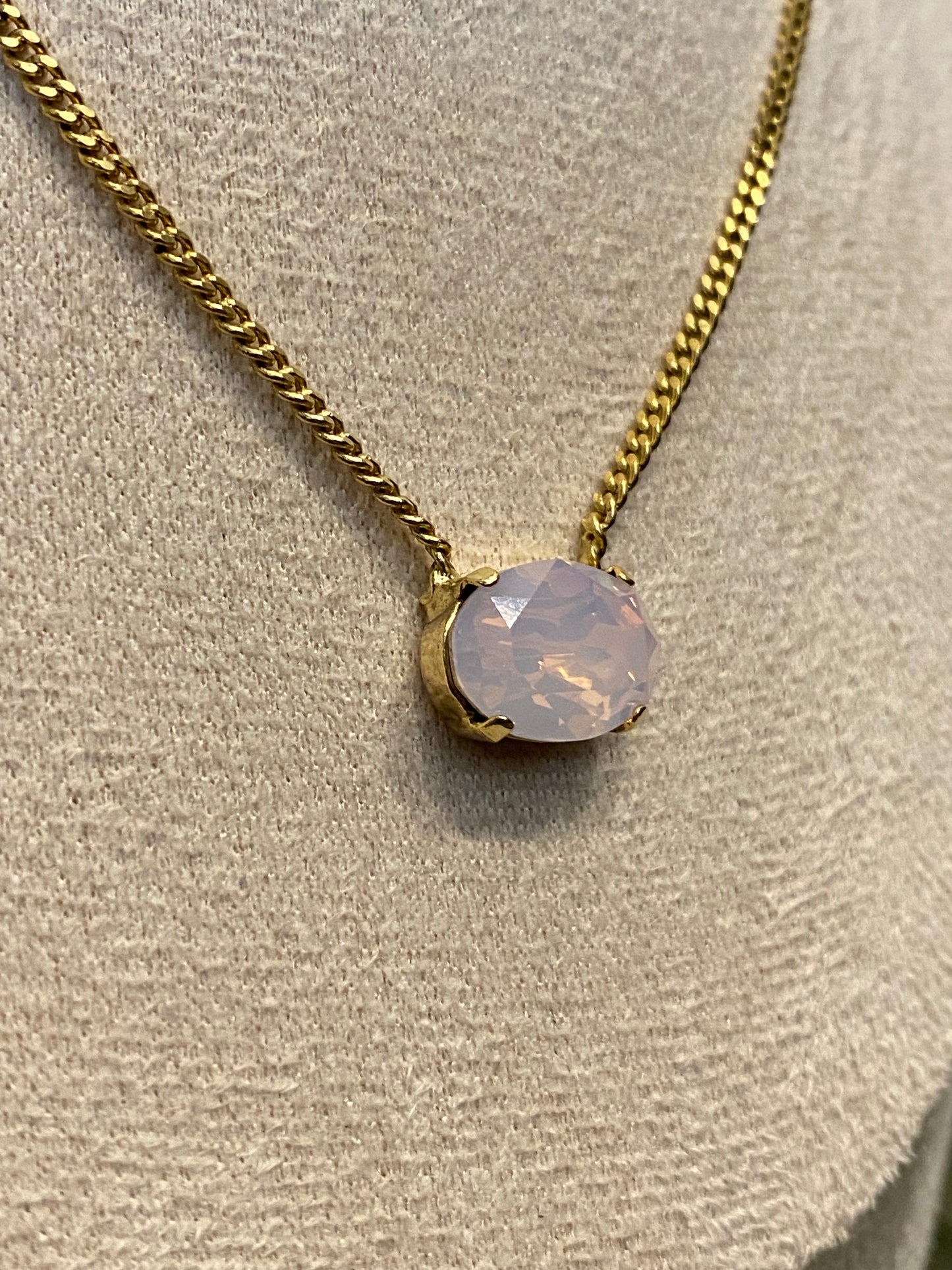 TOVA Iza Necklace in Light Pink