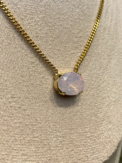 TOVA Iza Necklace in Light Pink