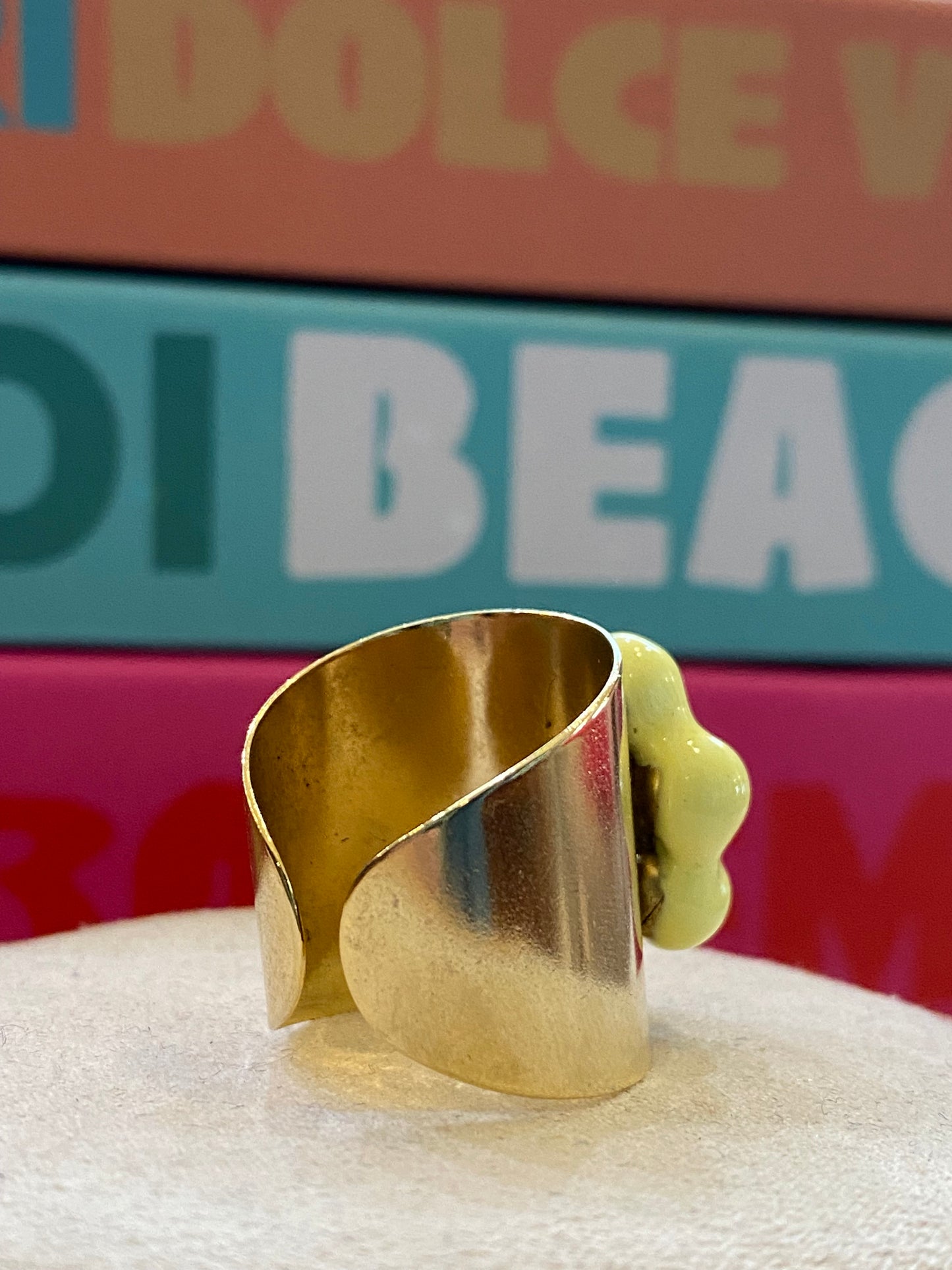 TOVA Jacci Ring in Aurum