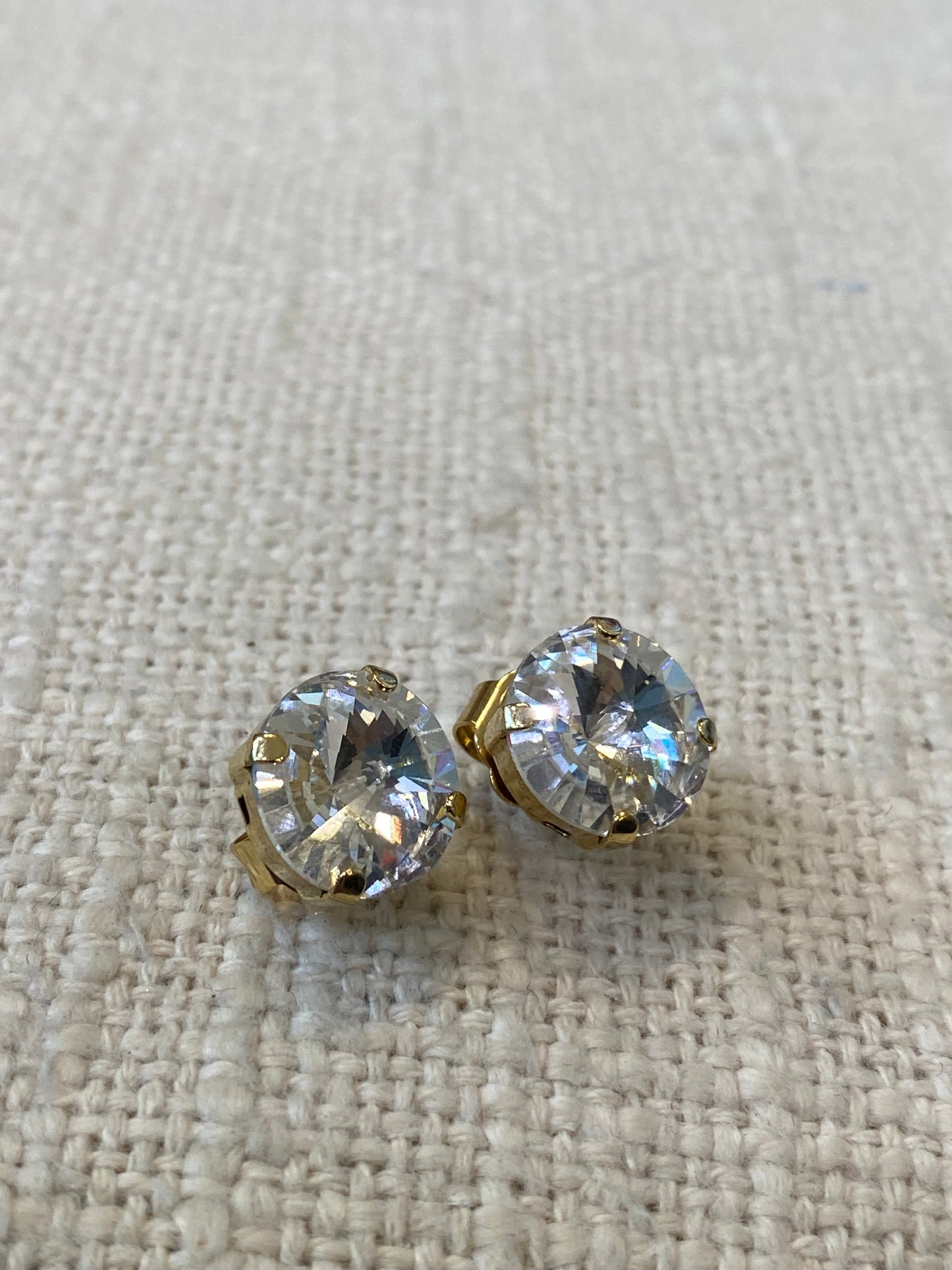 TOVA Basic Stud Clear