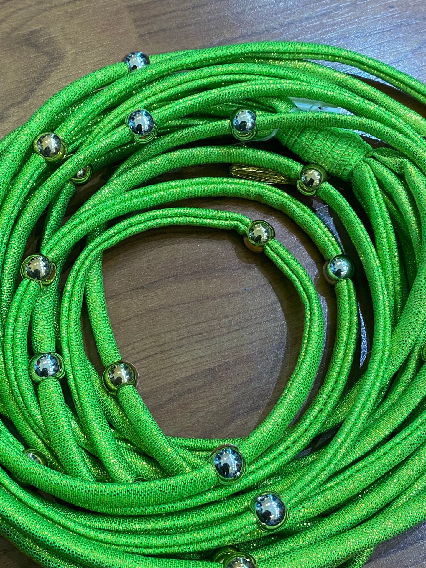 Flecos: Metálicos con beads