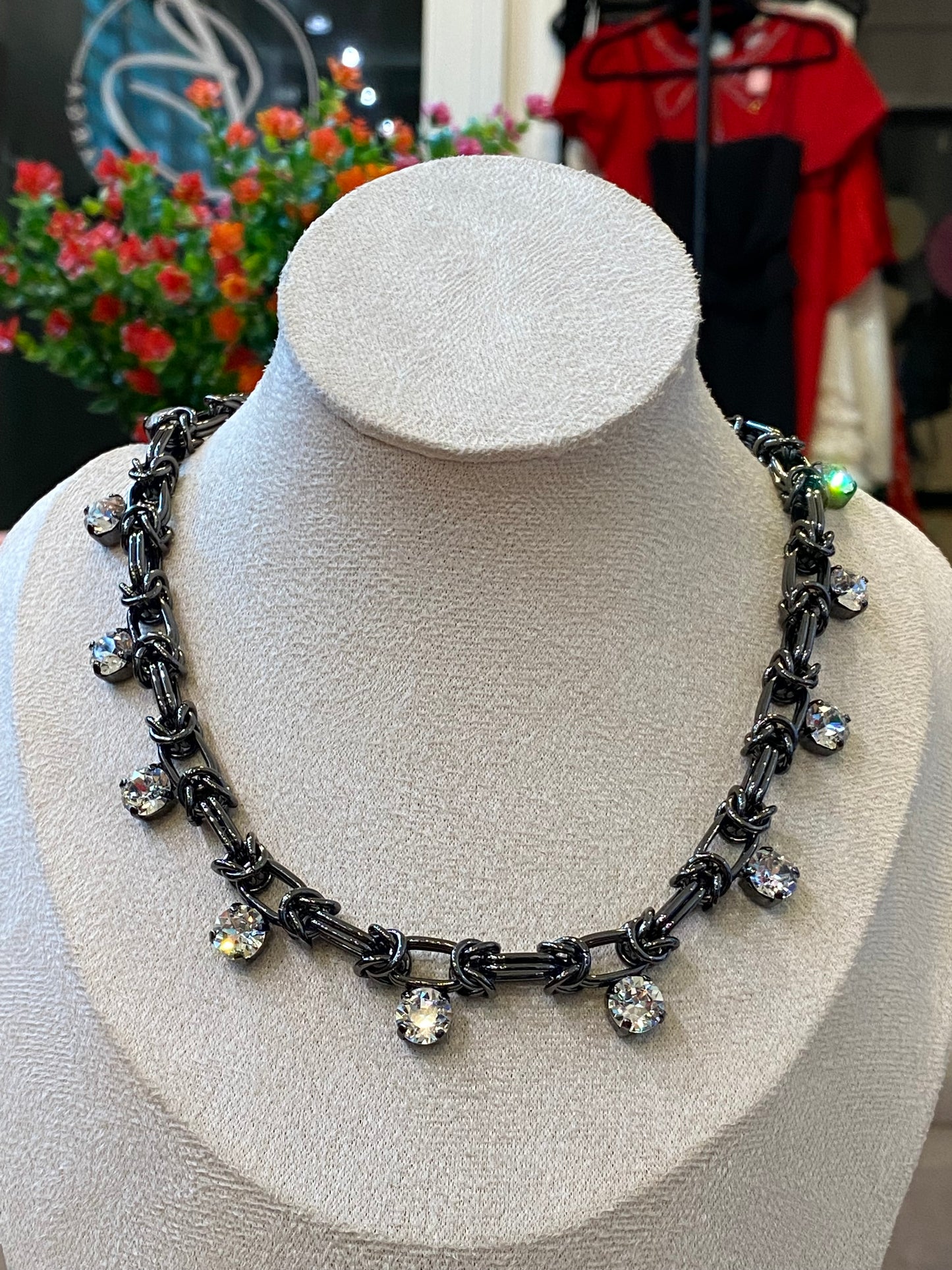 TOVA Priscilla Necklace black