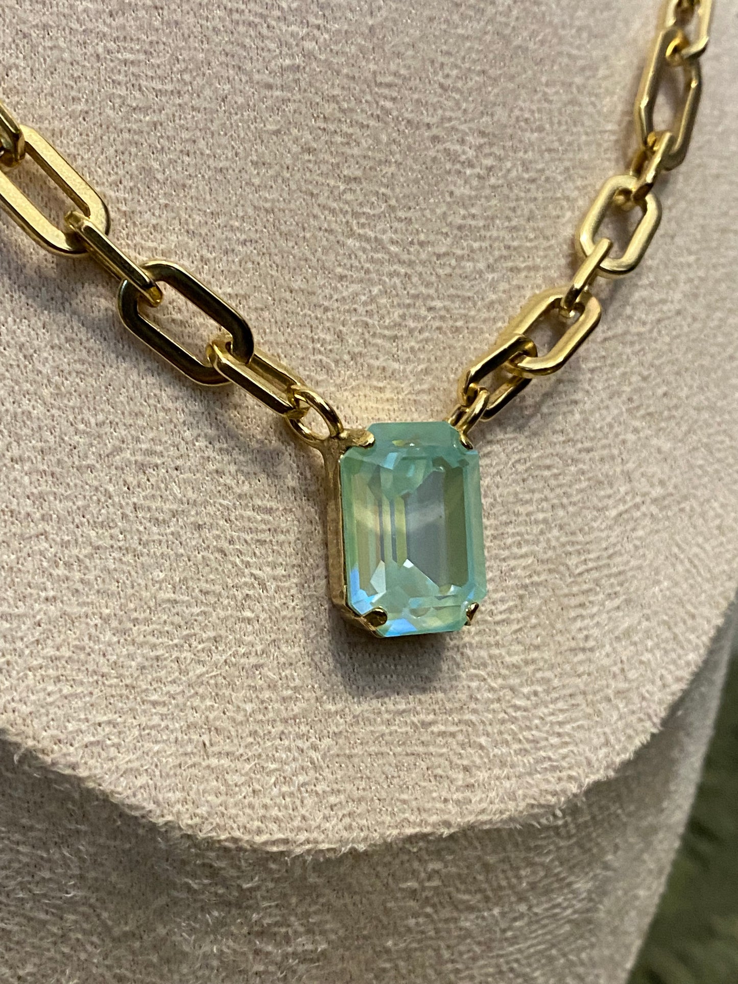 TOVA Dereka Necklace in Mint
