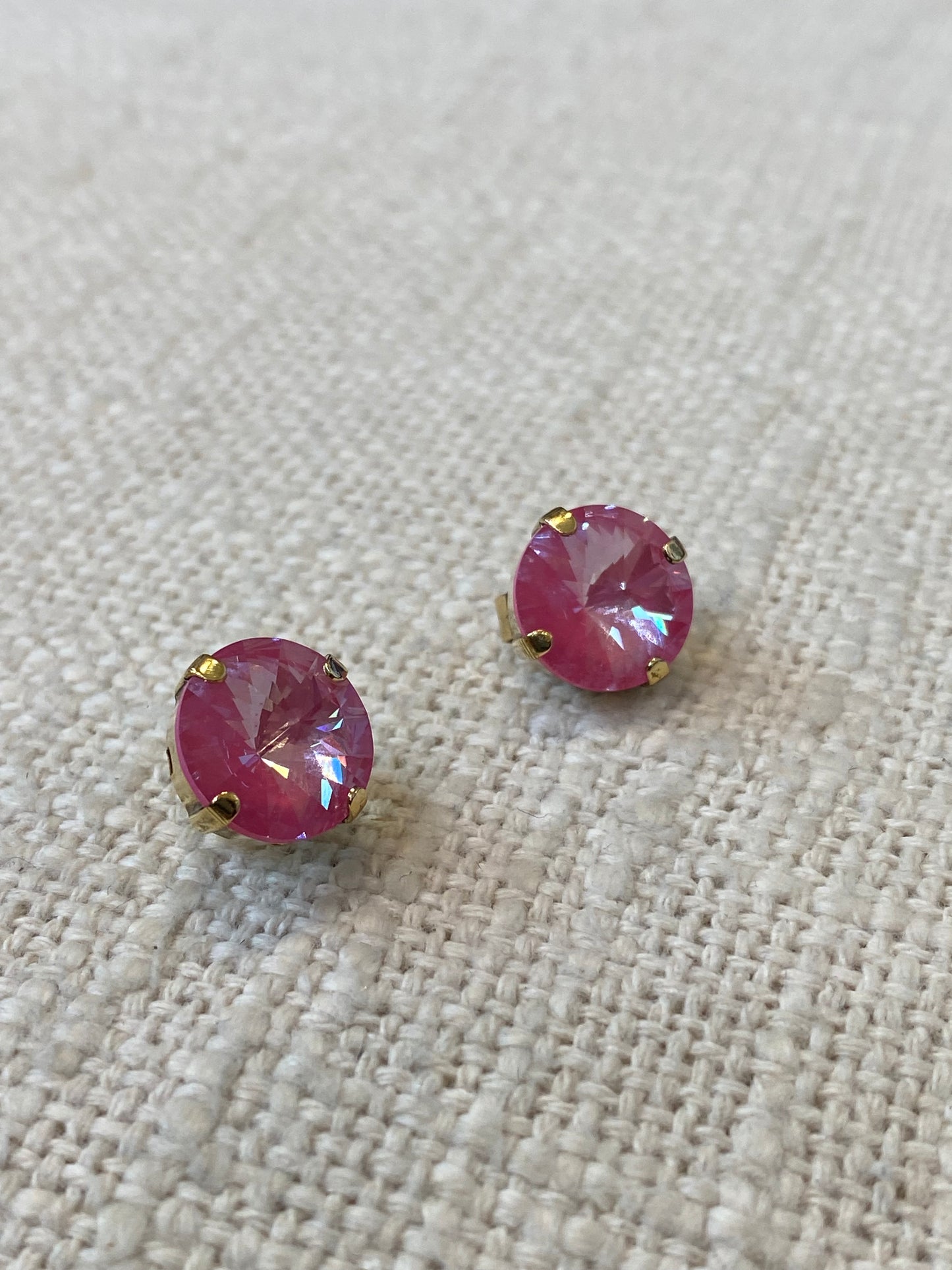 TOVA Basic Stud Ultra Fuchsia