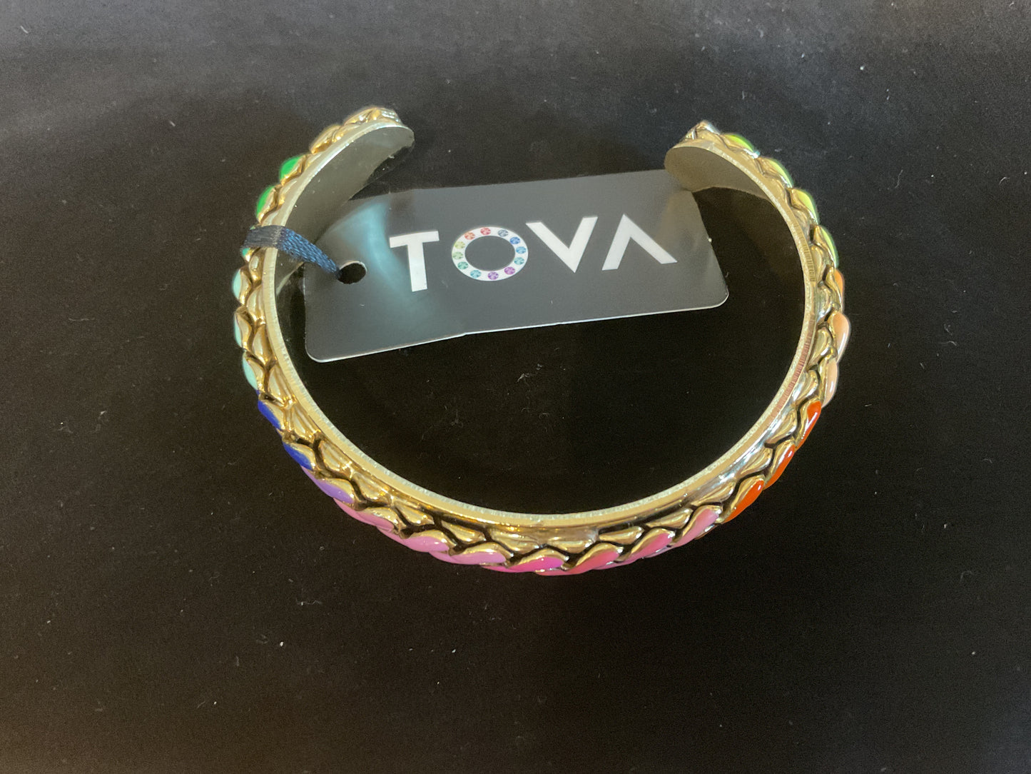 Selina Cuff B59 TOVA