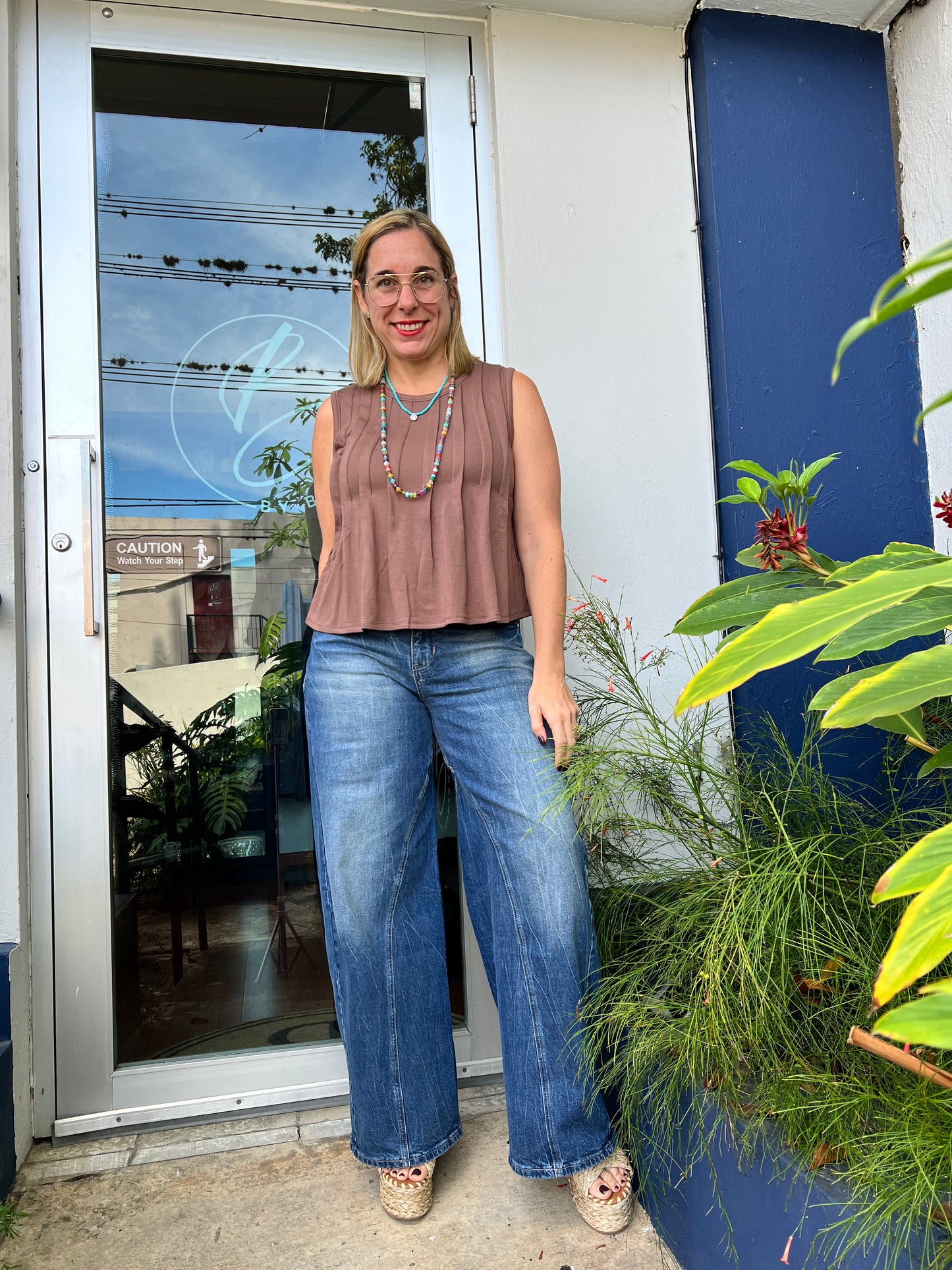 Chocolate basic loose top