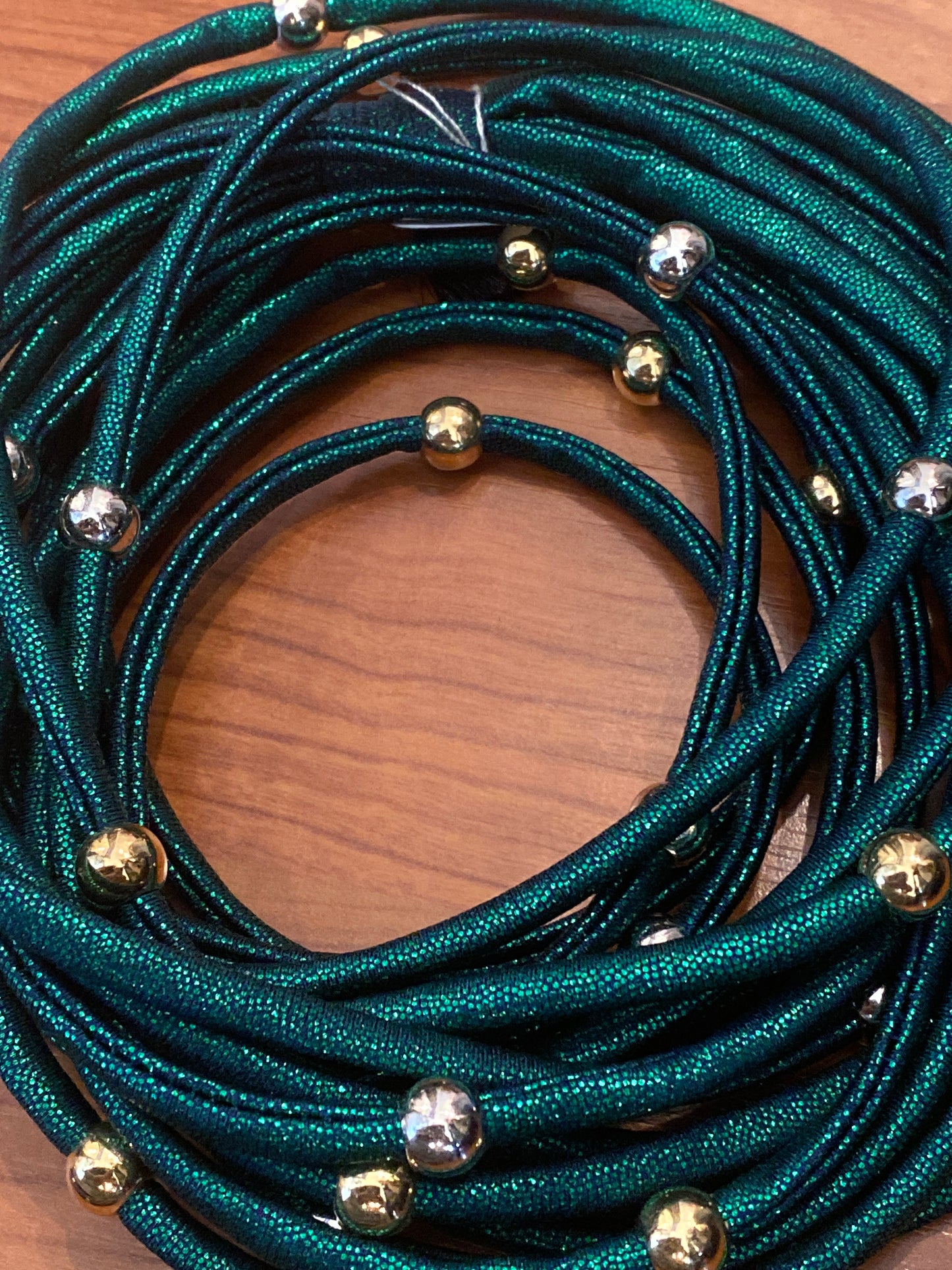 Flecos: Metálicos con beads