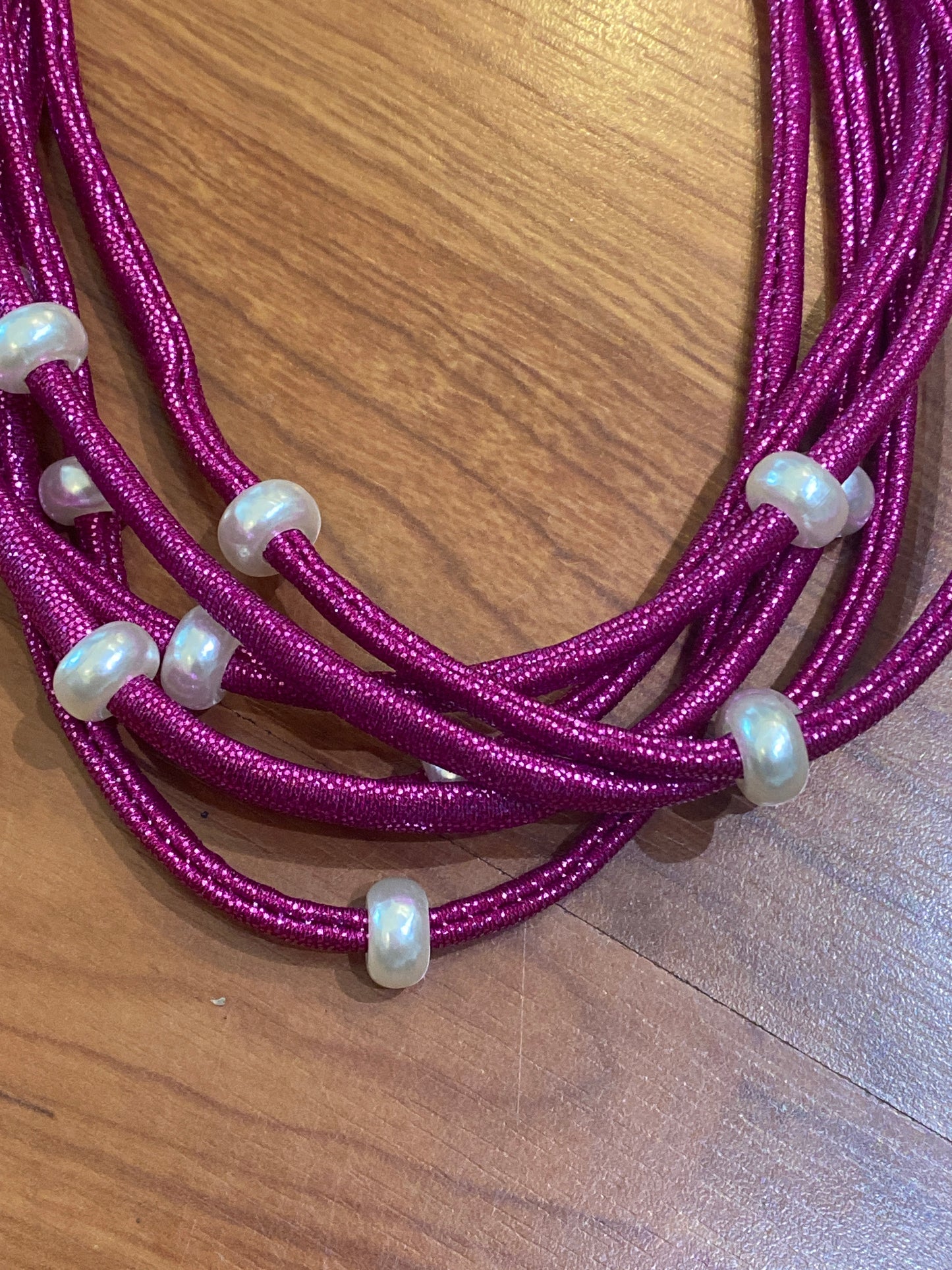 Flecos Cortos: Metálicos con beads