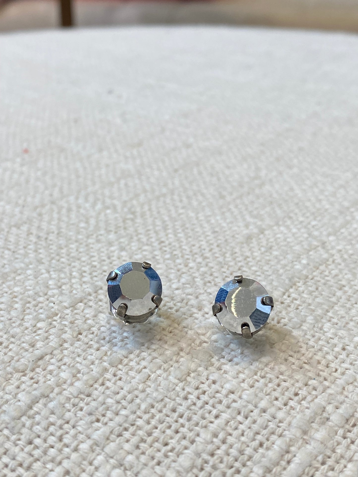 TOVA Trentley Studs in Chrome