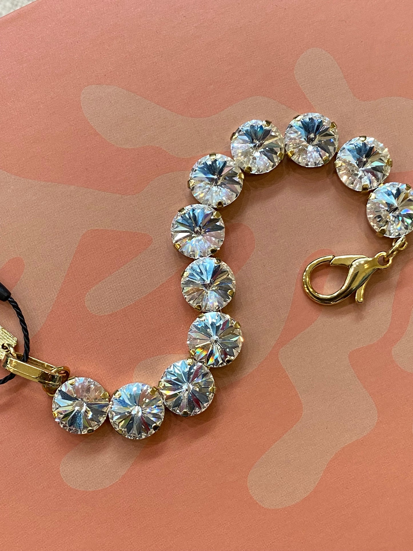 TOVA Croatia in Solids in Bracelet Clear