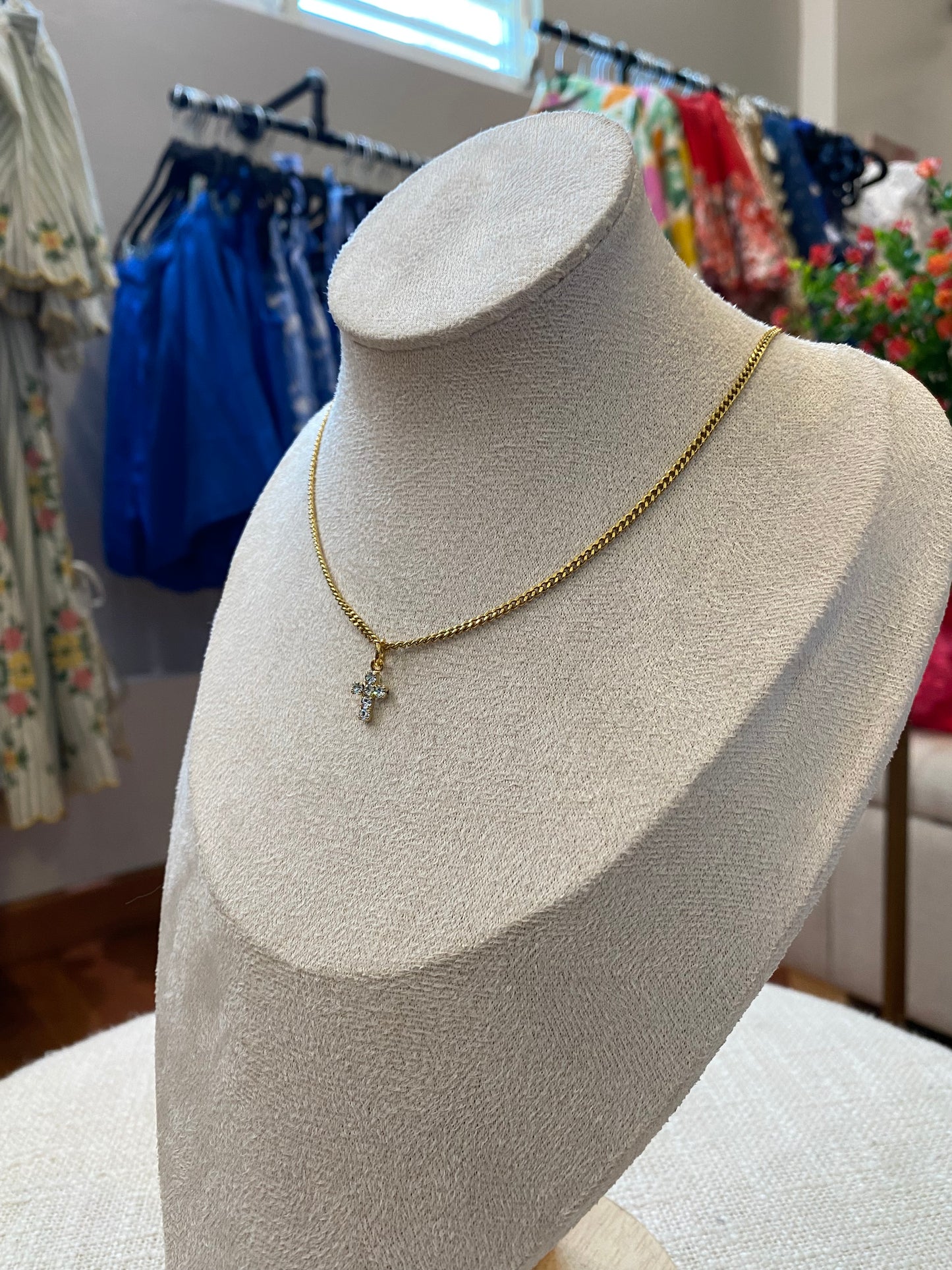 TOVA Single Cross in Clear