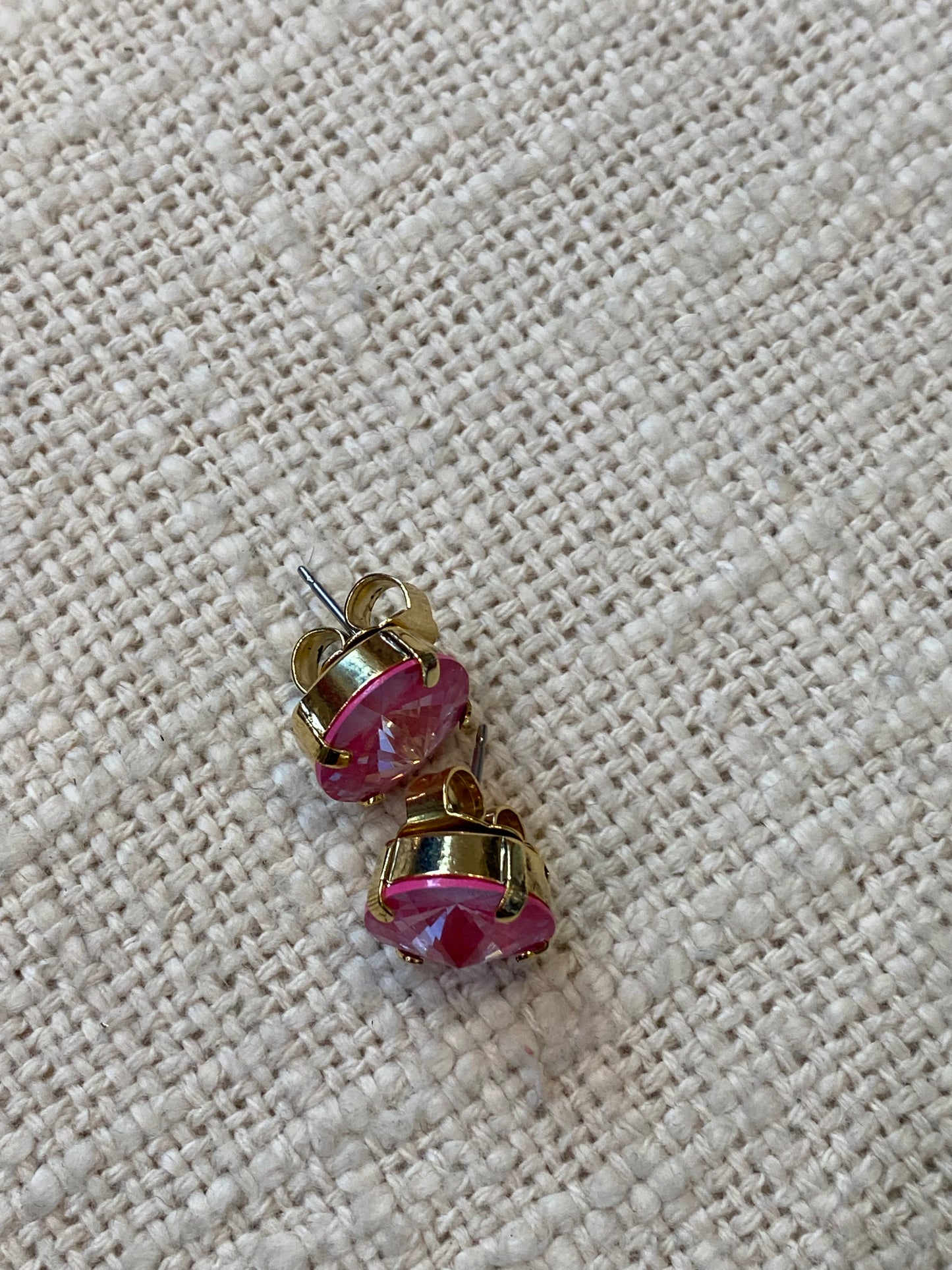 TOVA Basic Stud Ultra Fuchsia