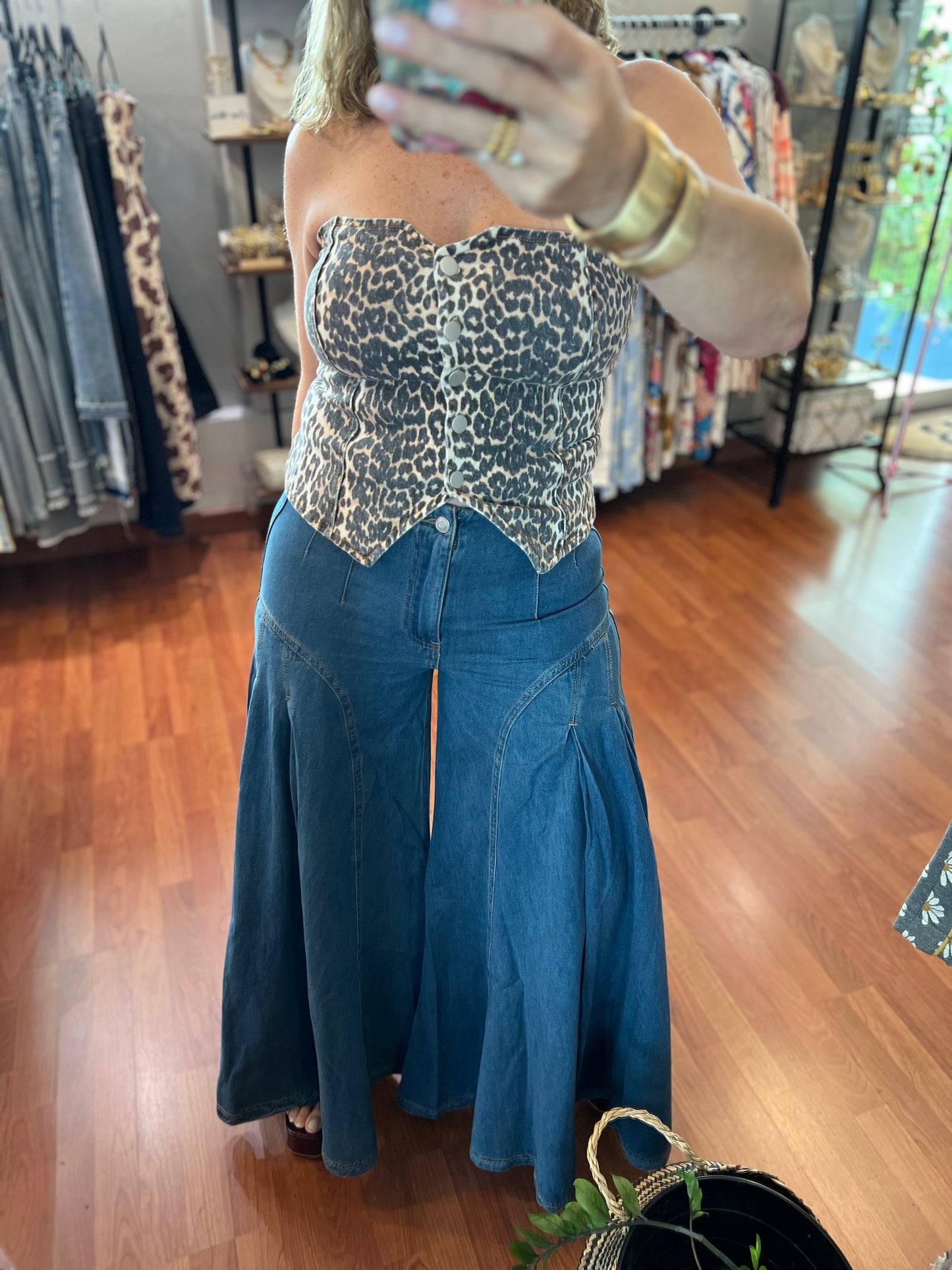 Leo tube top