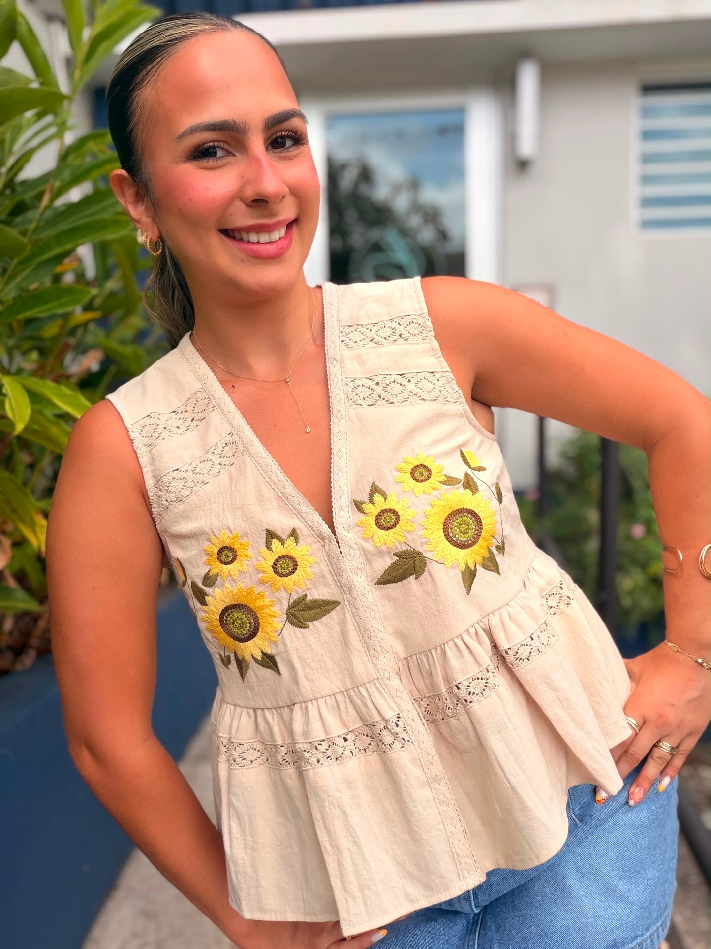 Sandy Flower Top