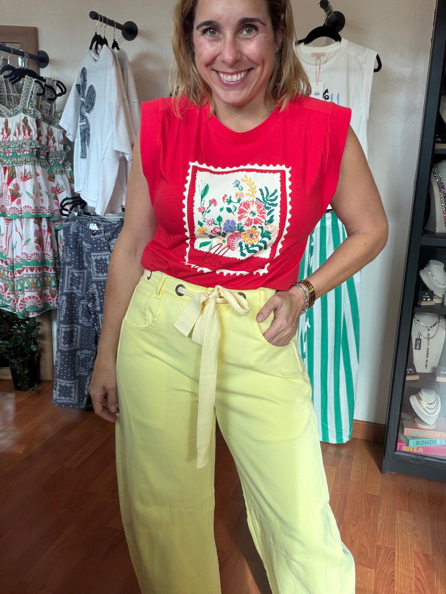 Garden in red top