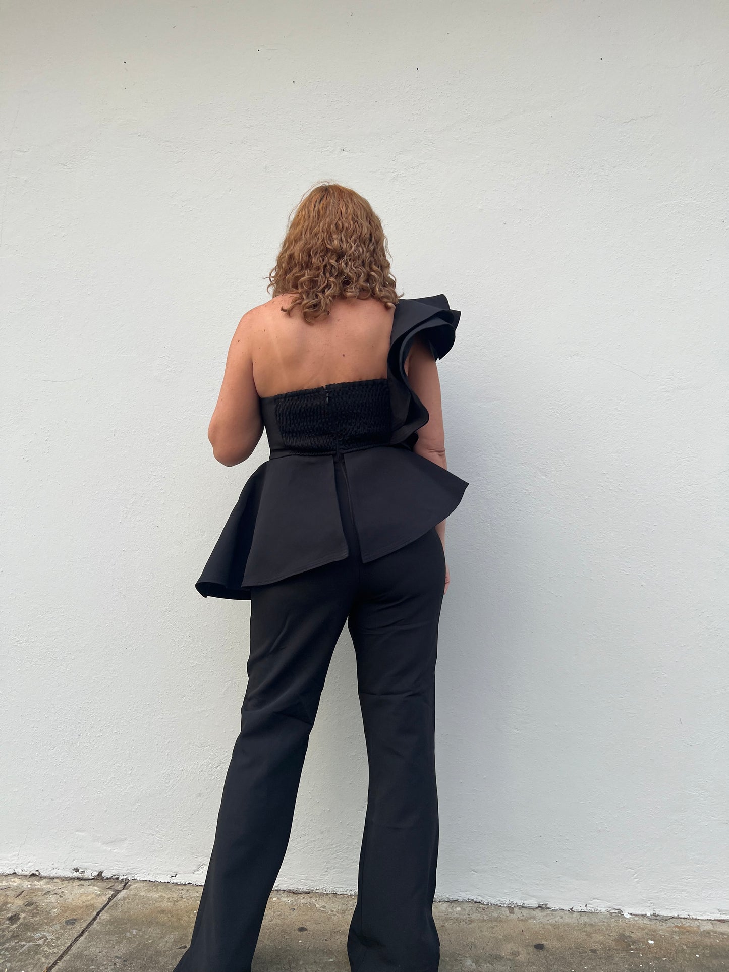 El negro jumpsuit