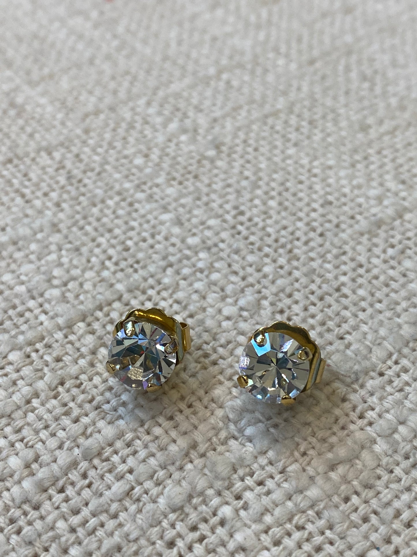 TOVA Oakland Studs Clear
