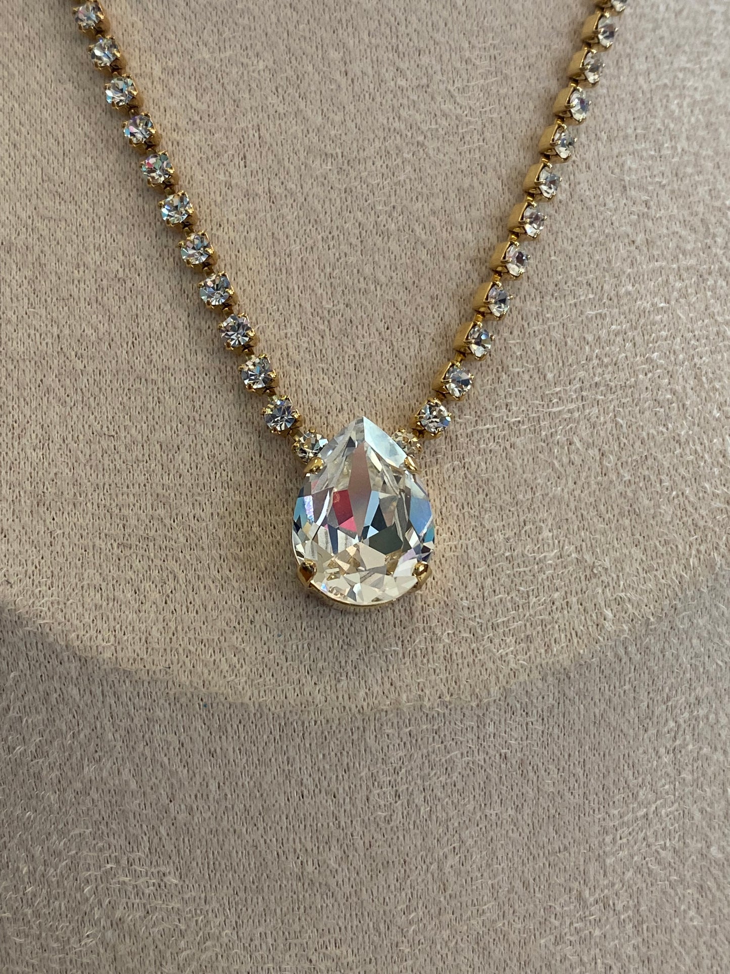 TOVA Milli Necklace in Clear