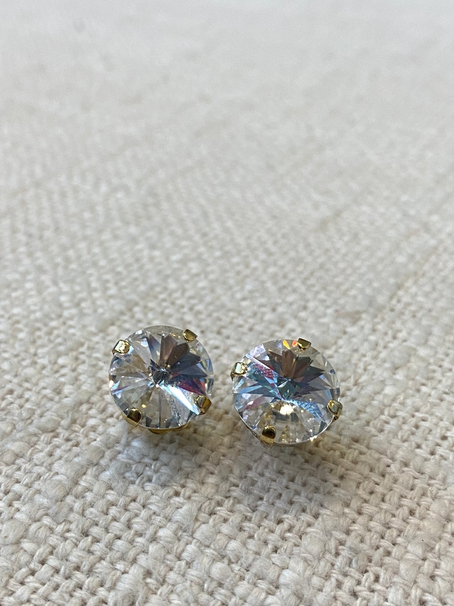 TOVA Basic Stud Clear