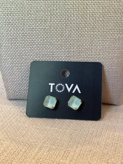 TOVA Nikki Med Studs Mint