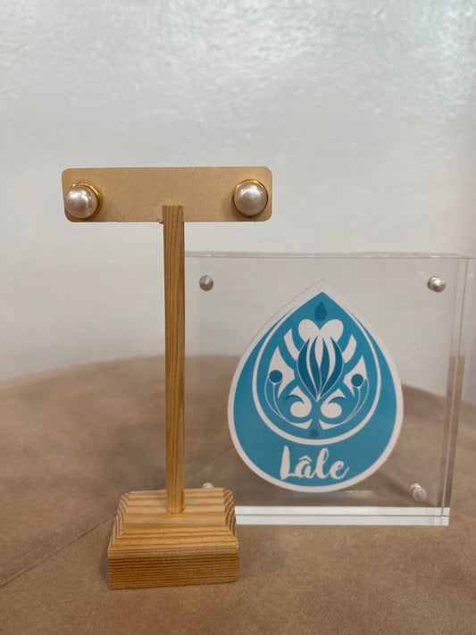 Pearls in Gold Studs