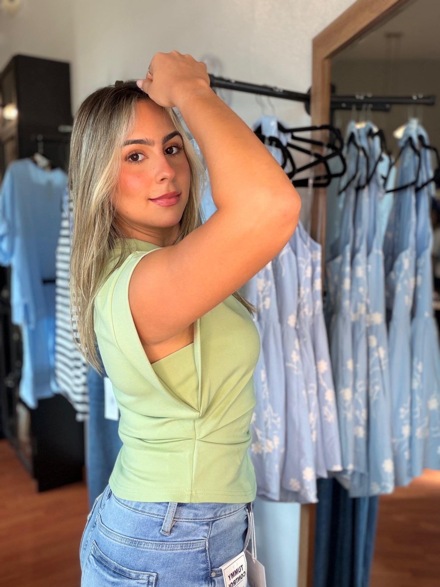 Kiwi top