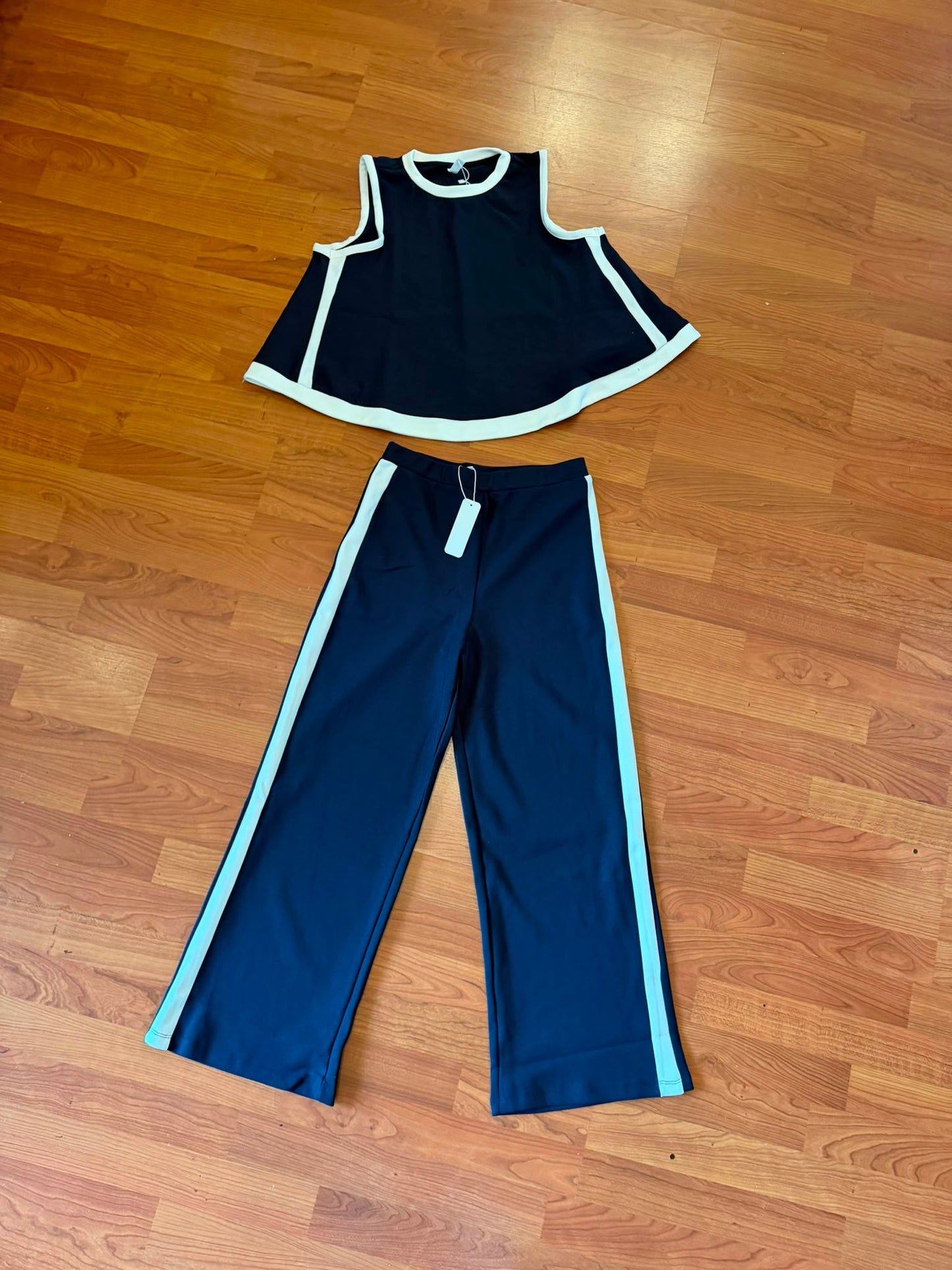 Eloide Navy Bottom