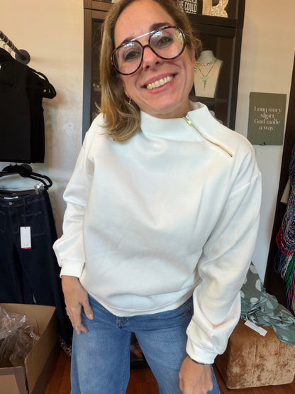 Sweatshirt