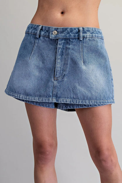 Kira Skort
